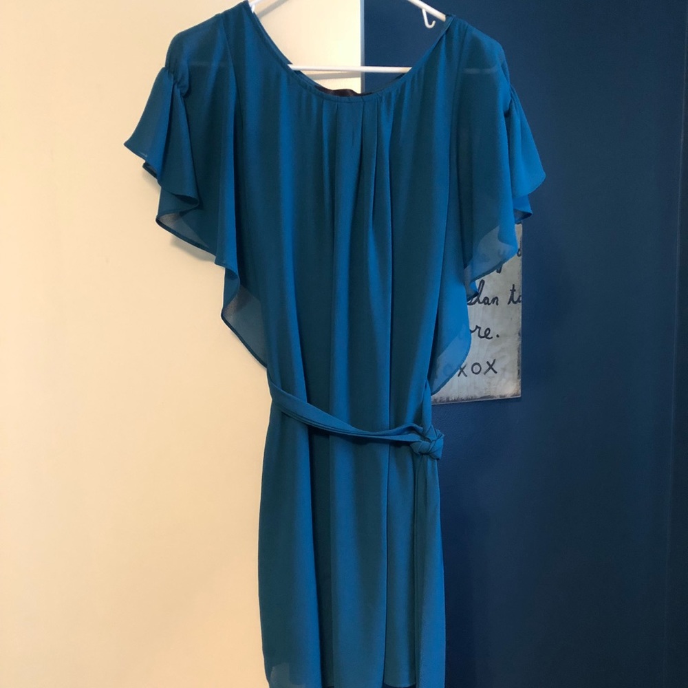 Francesca’s blue tie waist dress